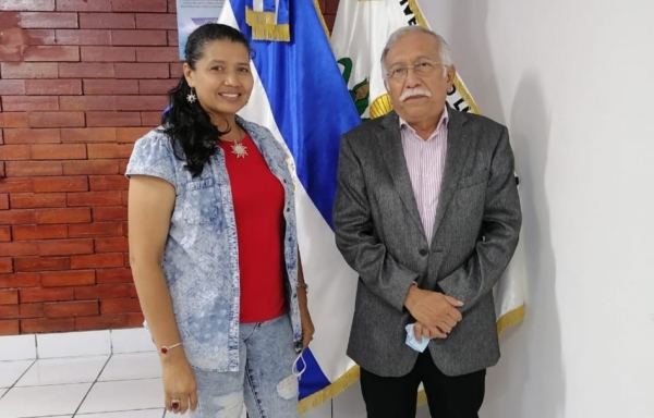Rector de la ULS se reune con Alcaldesa de San Esteban Catarina